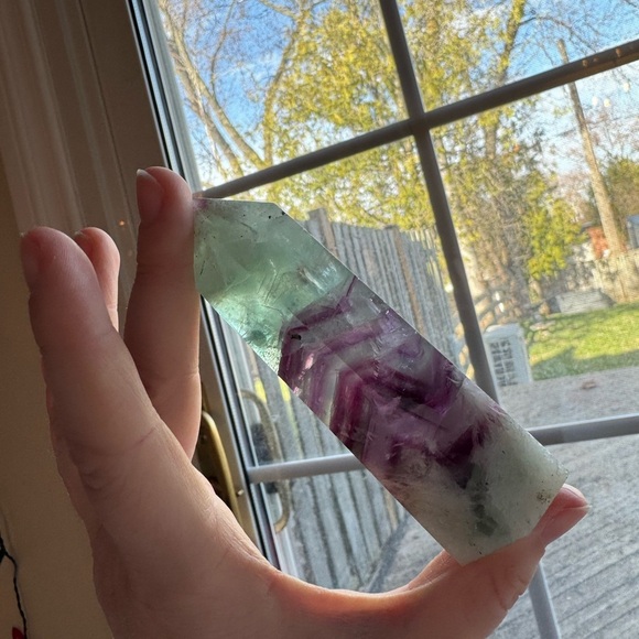 Green and Purple Crystal Tower Feather/Snowflake Fluoride - Picture 4 of 7